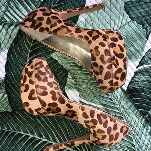 Jessica Simpson Leopard platform pumps